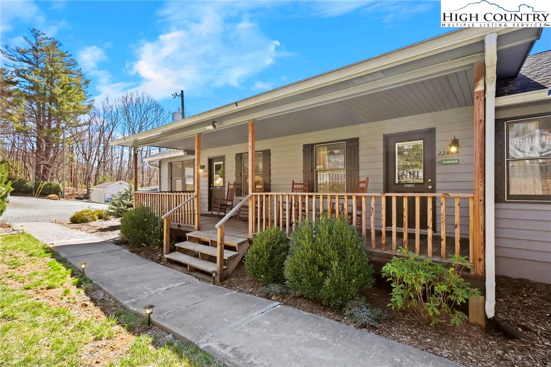Image number 16 for the current listing