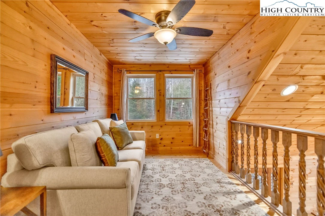 Image number 6 for the current listing