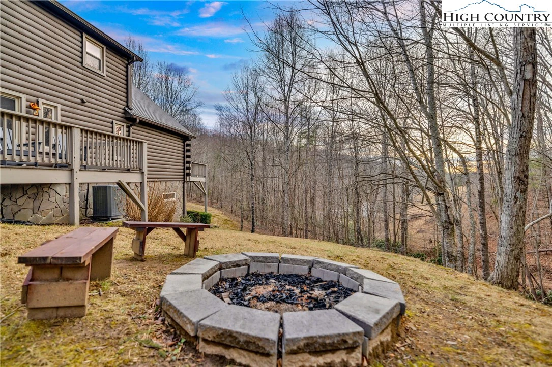 Image number 3 for the current listing