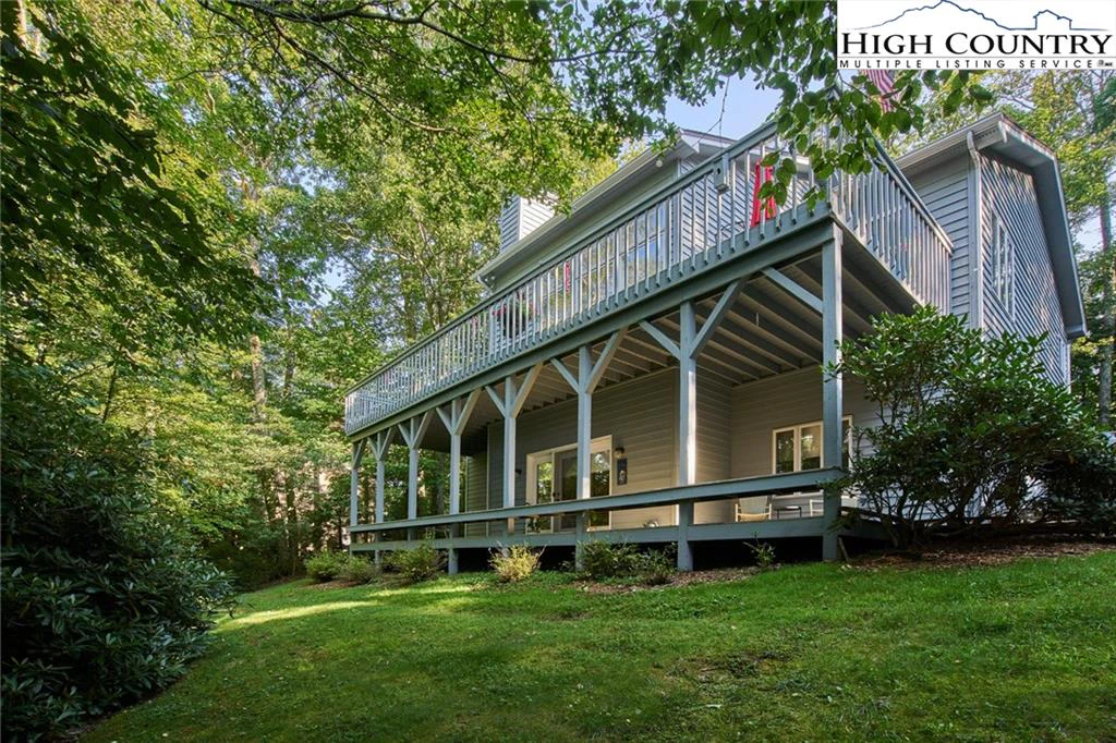 Image number 1 for the current listing