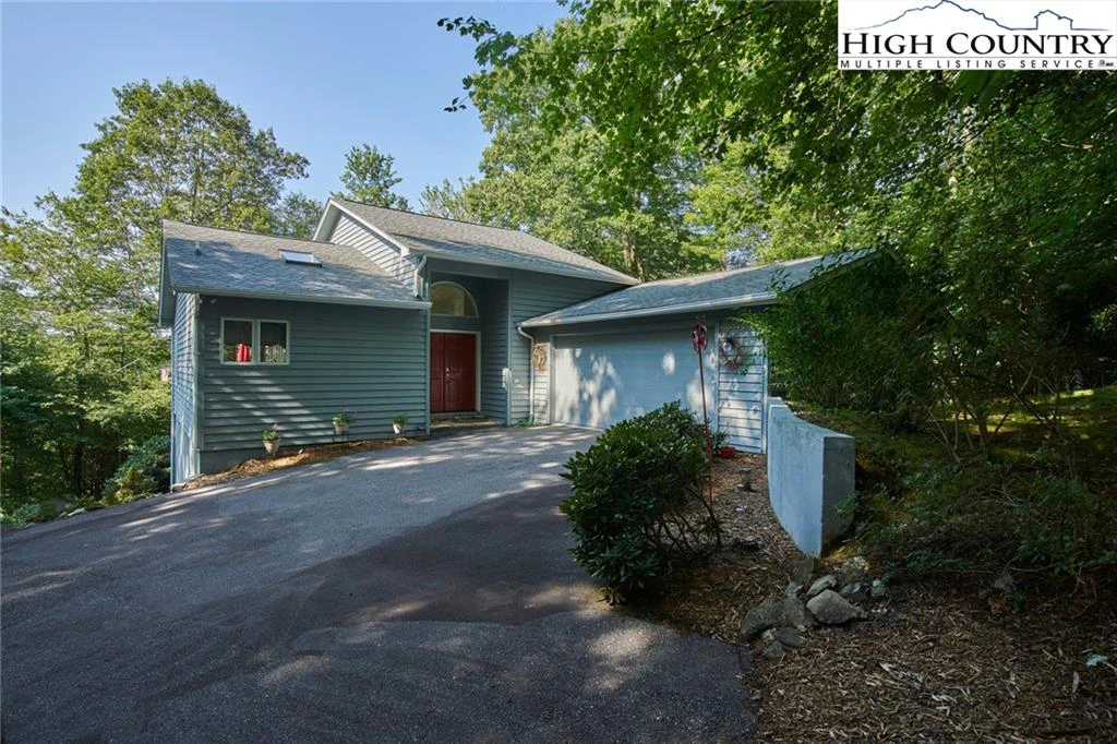 Image number 20 for the current listing