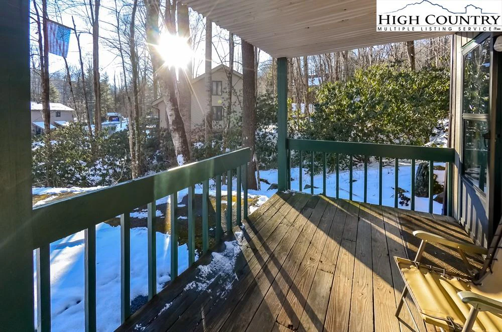 Image number 8 for the current listing