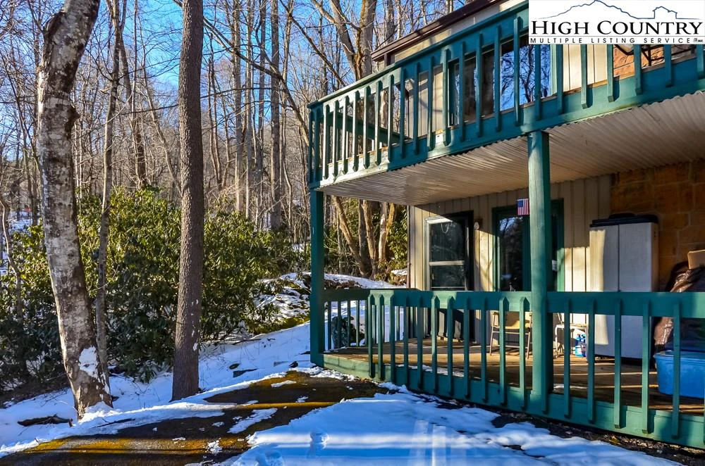 Image number 9 for the current listing