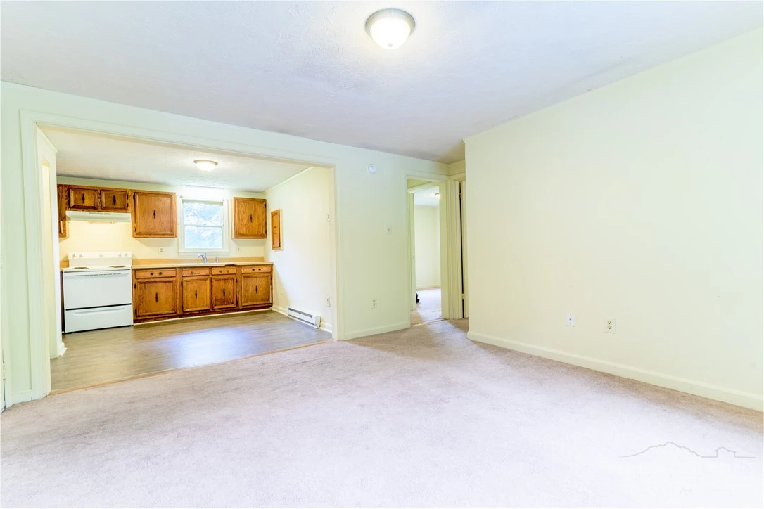 Image number 2 for the current listing