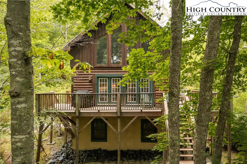 Image number 1 for the current listing