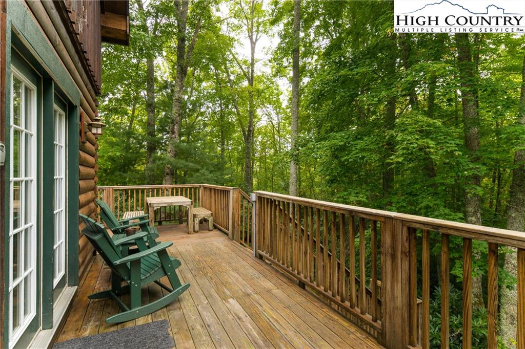 Image number 3 for the current listing