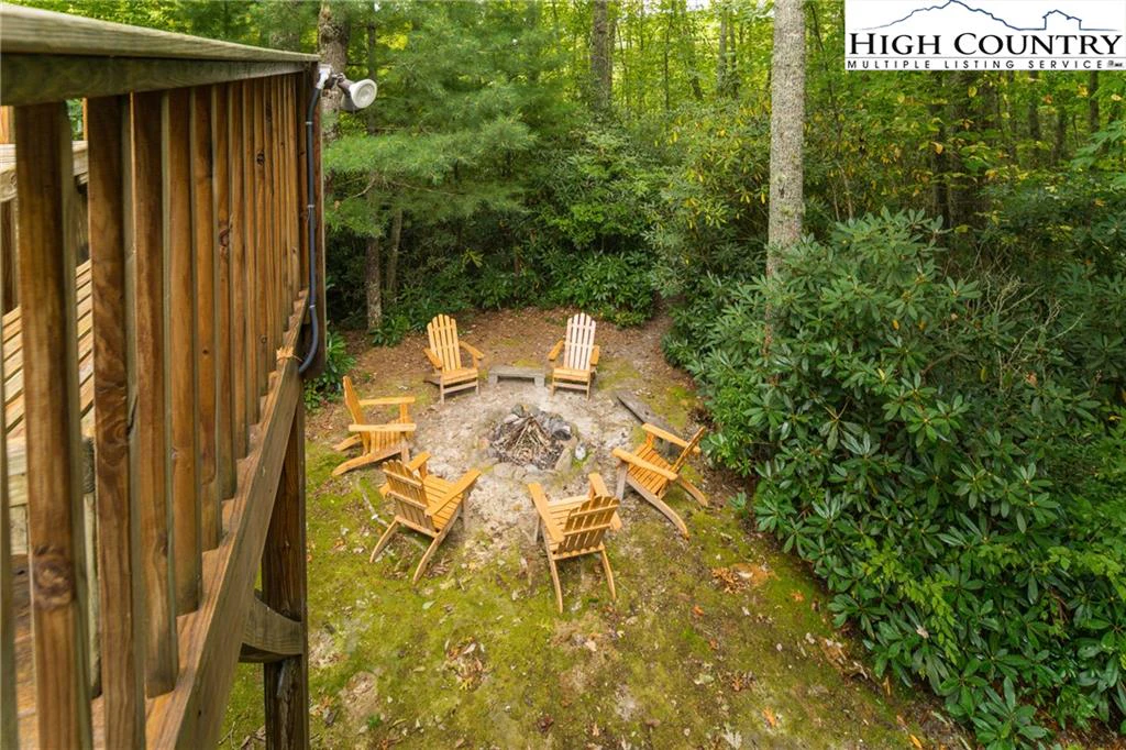 Image number 4 for the current listing