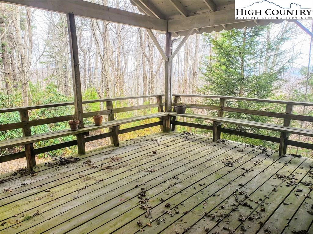 Image number 8 for the current listing