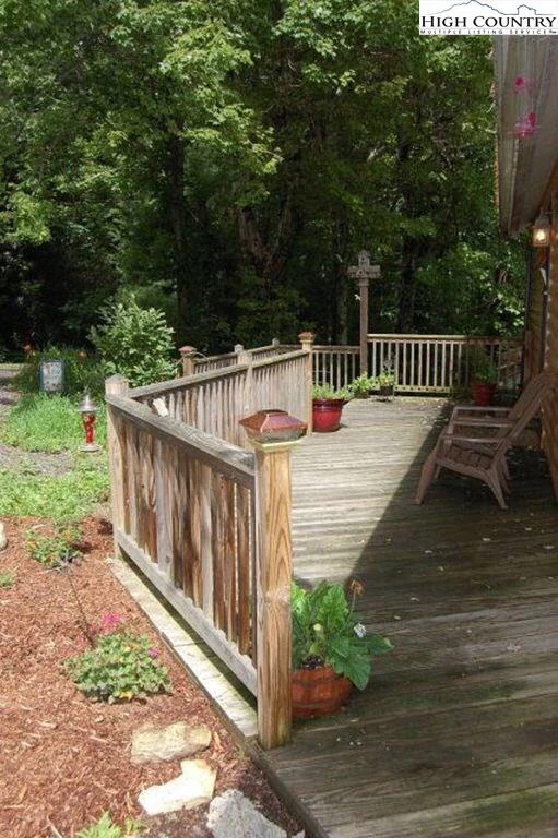 Image number 6 for the current listing