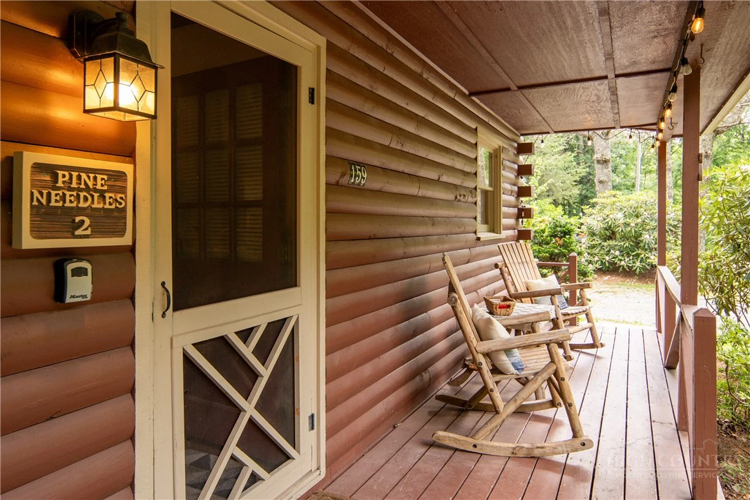 Image number 19 for the current listing