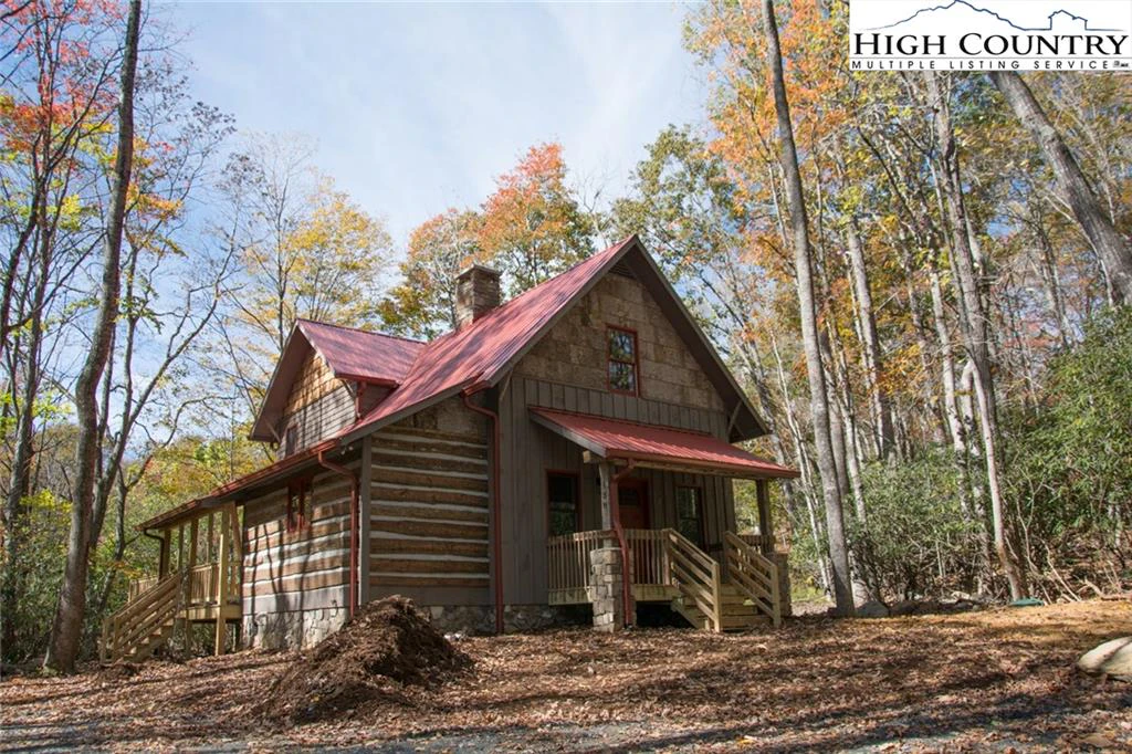 Image number 1 for the current listing