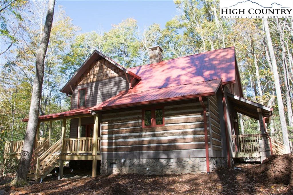 Image number 17 for the current listing