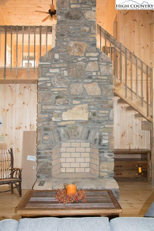 Image number 12 for the current listing