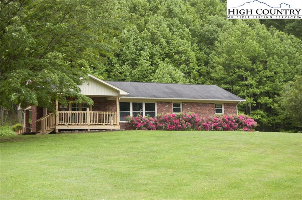 Image number 1 for the current listing