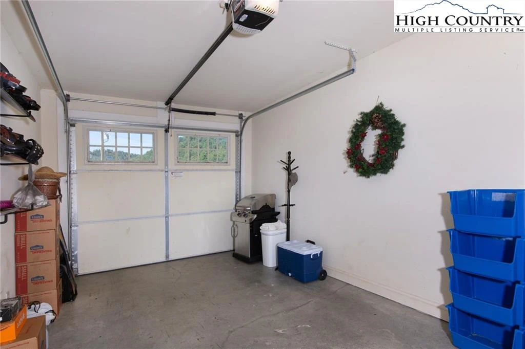 Image number 10 for the current listing