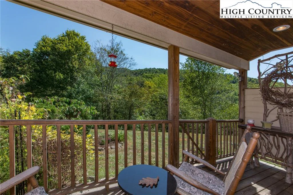 Image number 7 for the current listing