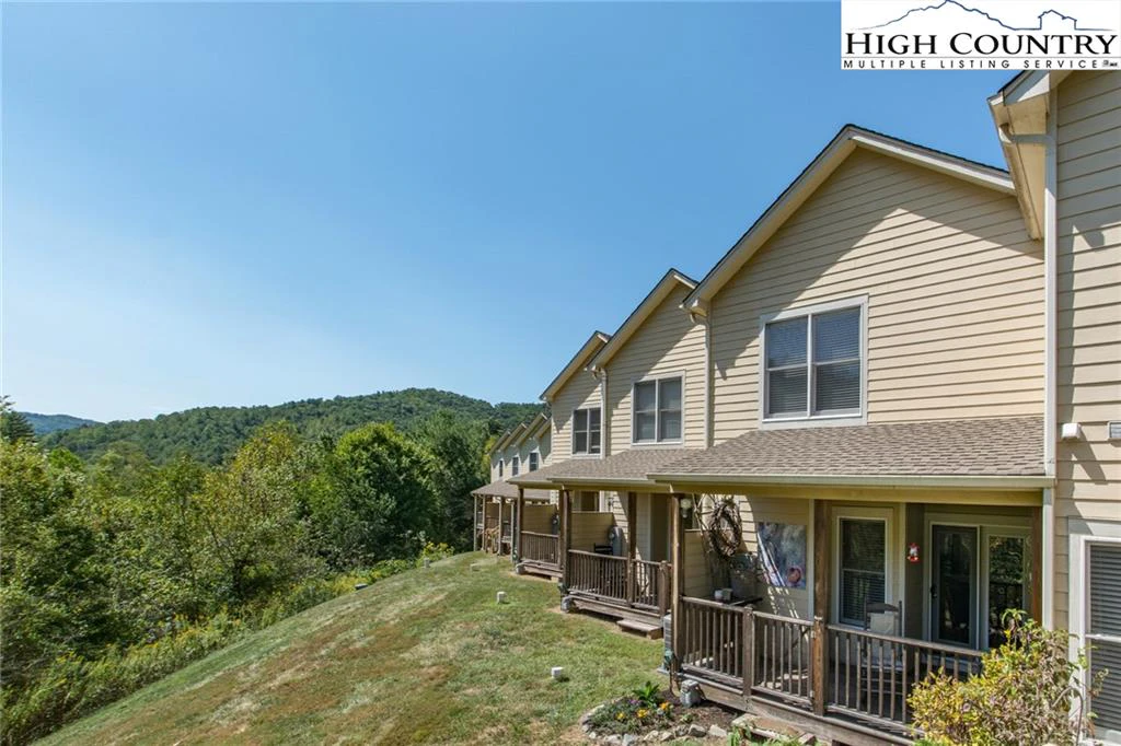 Image number 5 for the current listing
