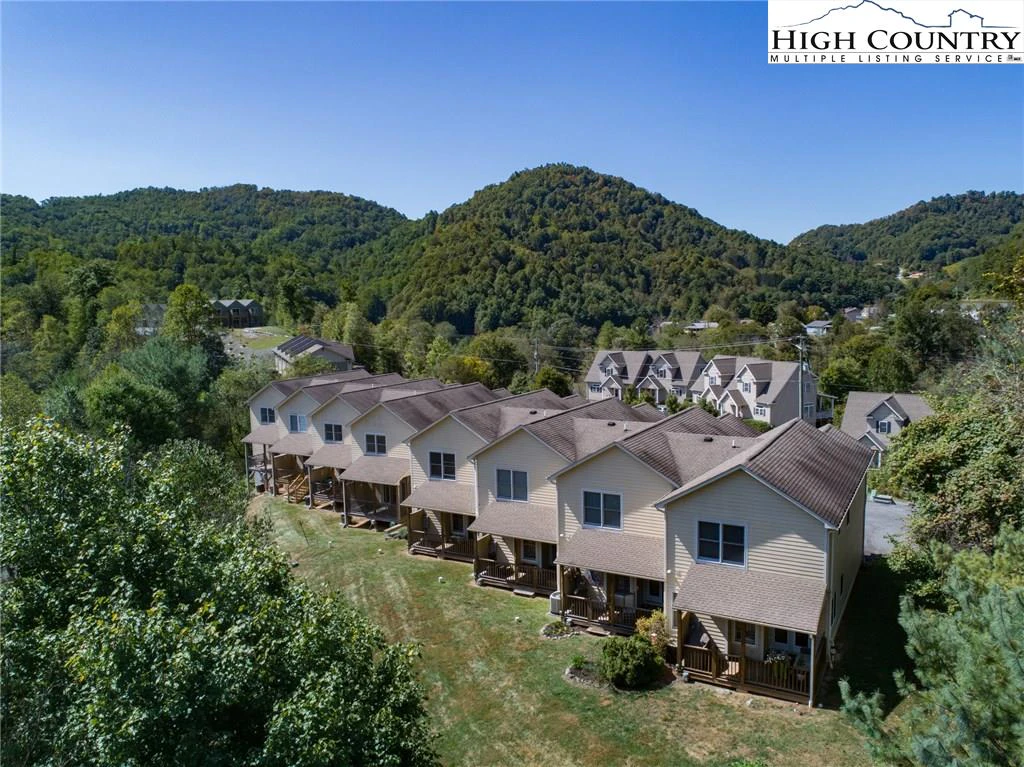 Image number 3 for the current listing