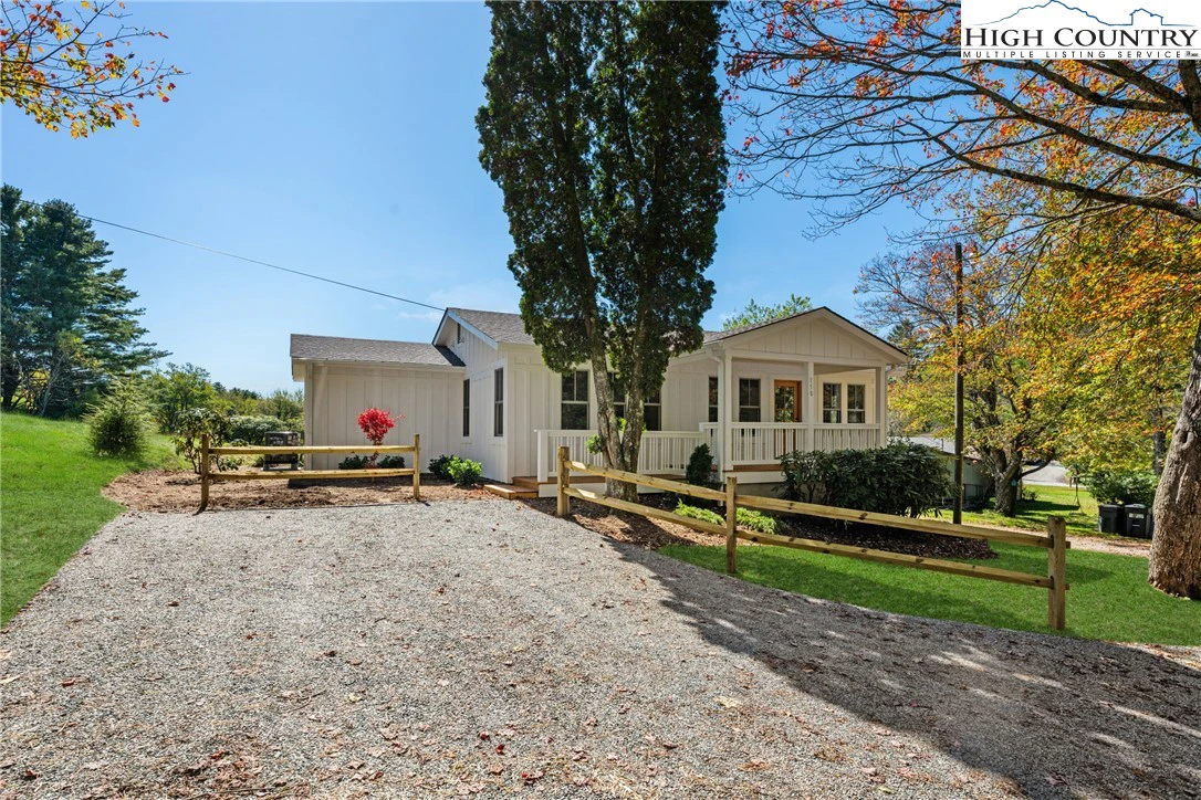Image number 13 for the current listing