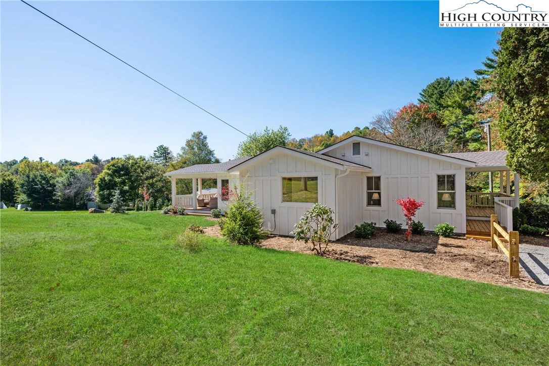 Image number 14 for the current listing