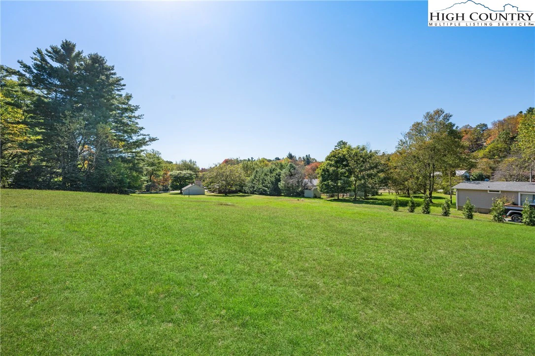 Image number 18 for the current listing