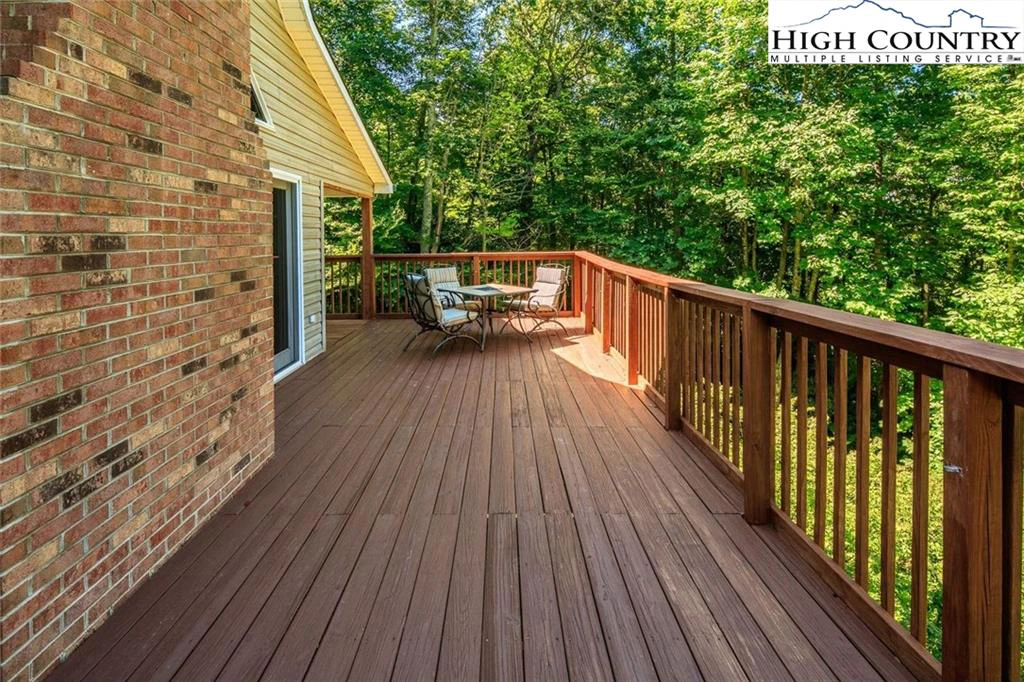 Image number 7 for the current listing