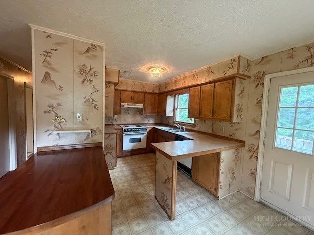 Image number 11 for the current listing