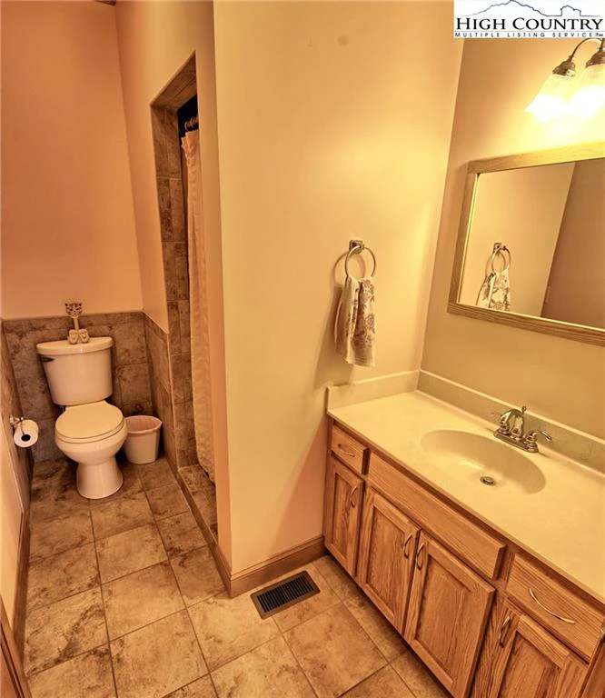 Image number 6 for the current listing