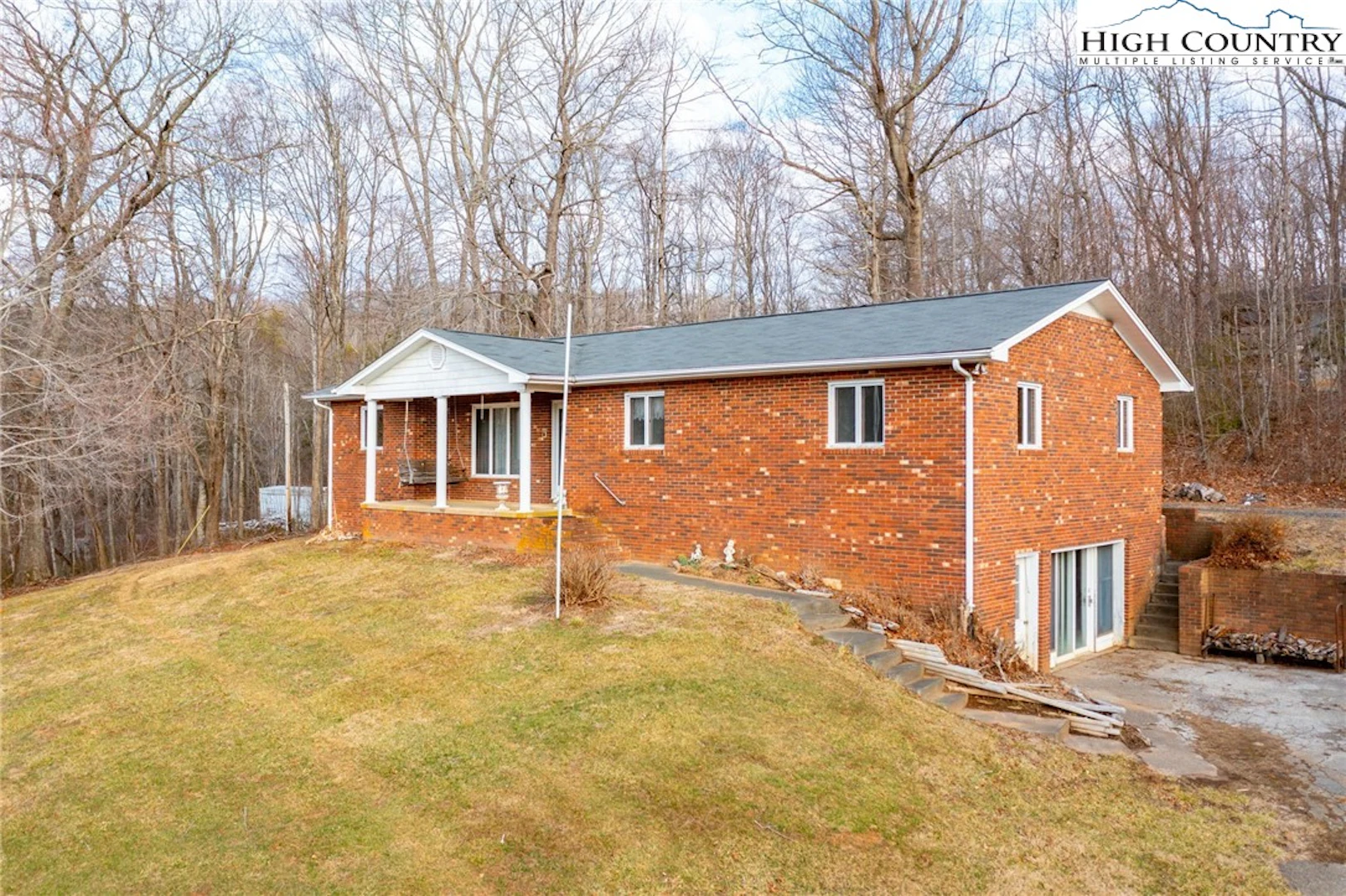 Image number 1 for the current listing