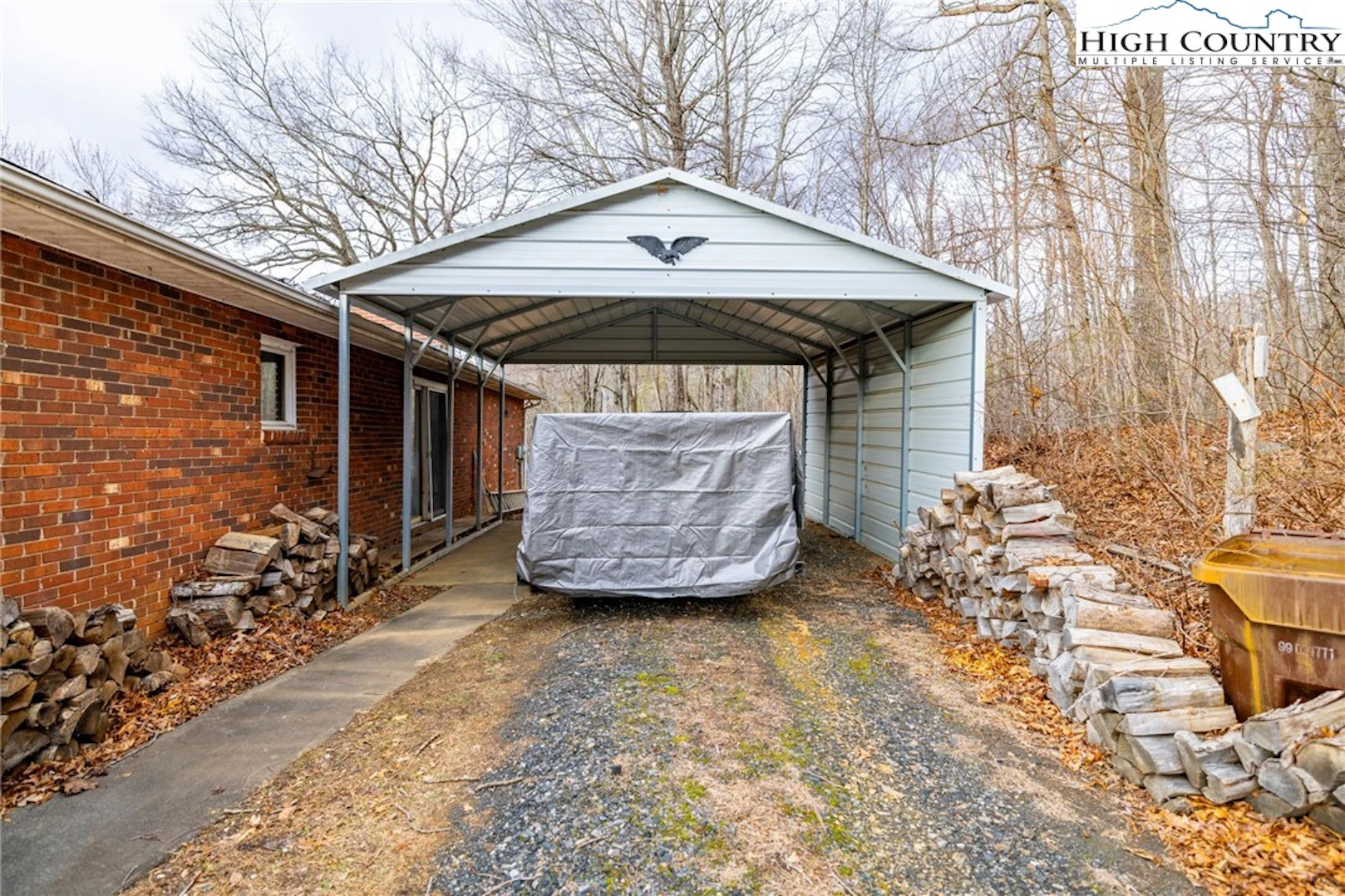 Image number 20 for the current listing