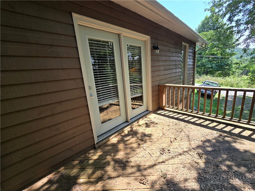 Image number 3 for the current listing