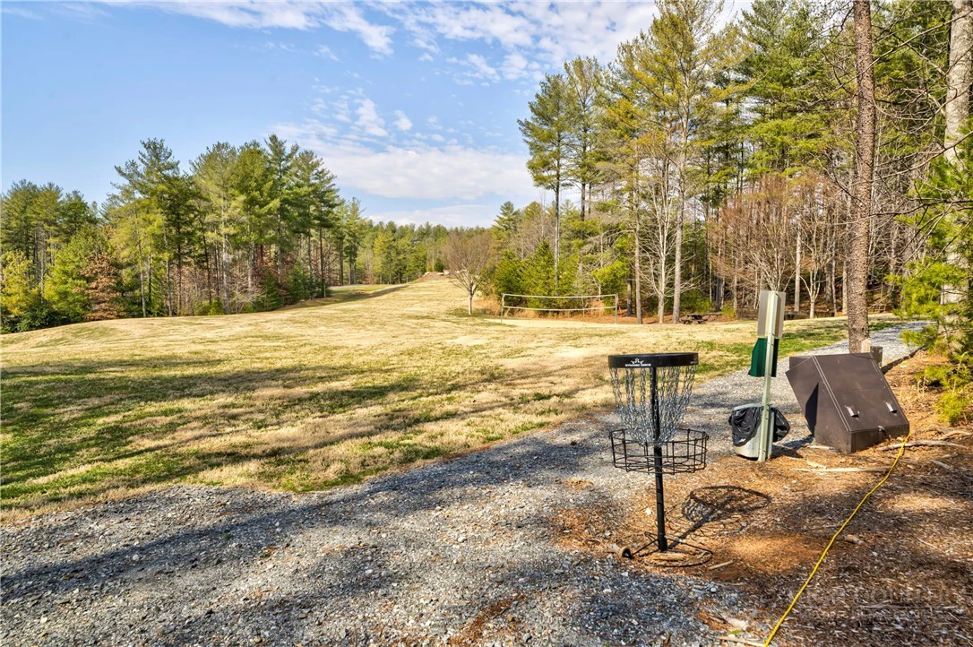 Image number 16 for the current listing