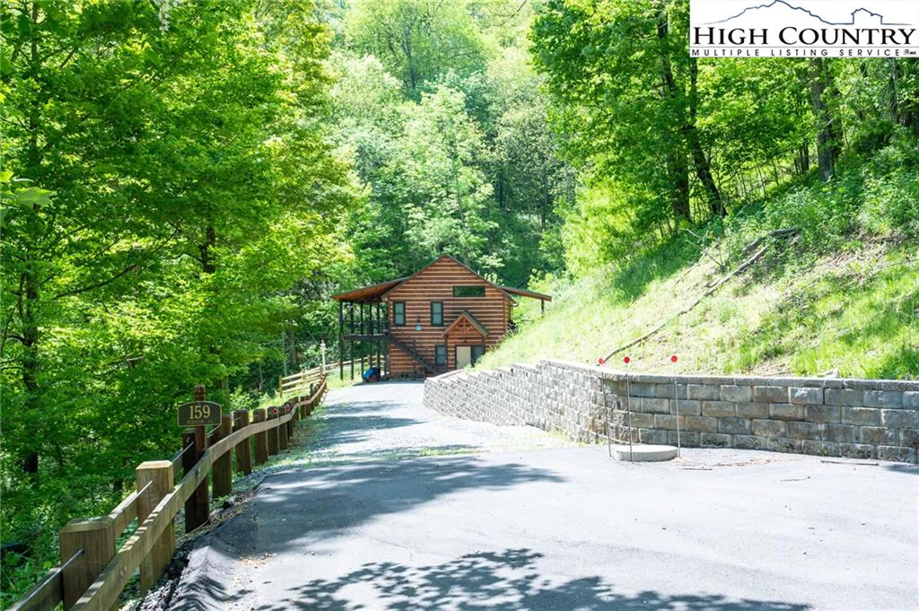 Image number 18 for the current listing
