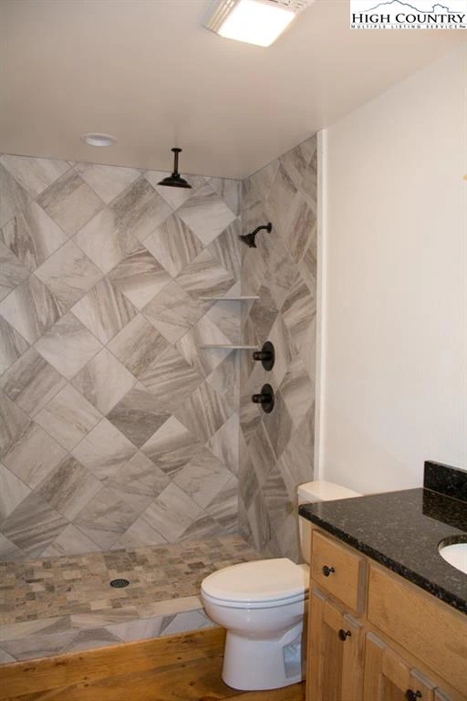 Image number 10 for the current listing