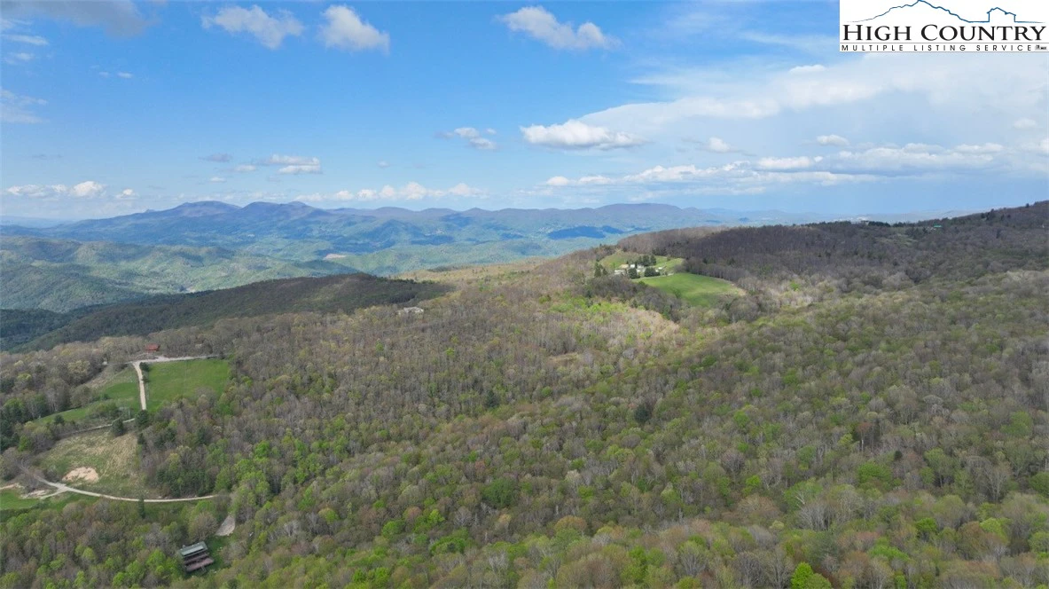 Image number 21 for the current listing
