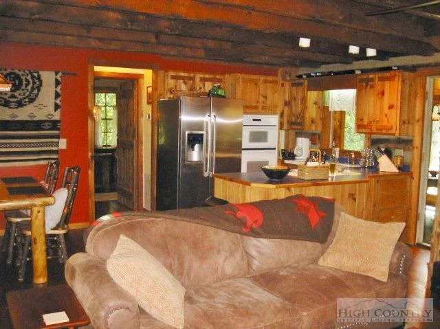 Image number 10 for the current listing