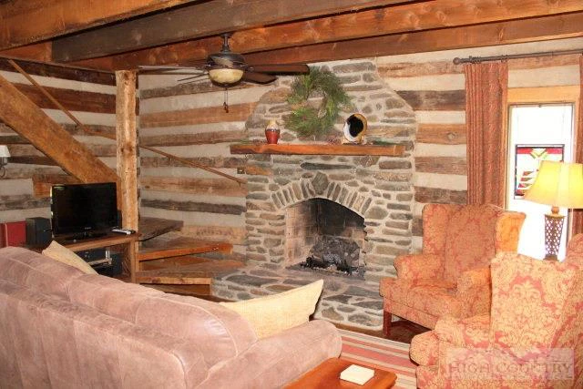 Image number 9 for the current listing