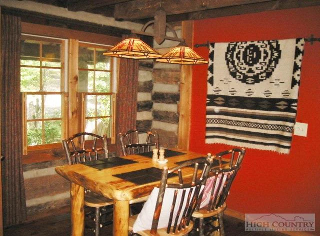 Image number 6 for the current listing