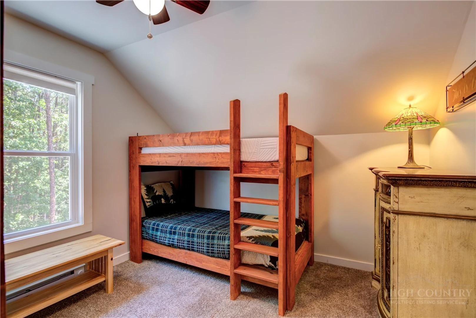 Image number 13 for the current listing