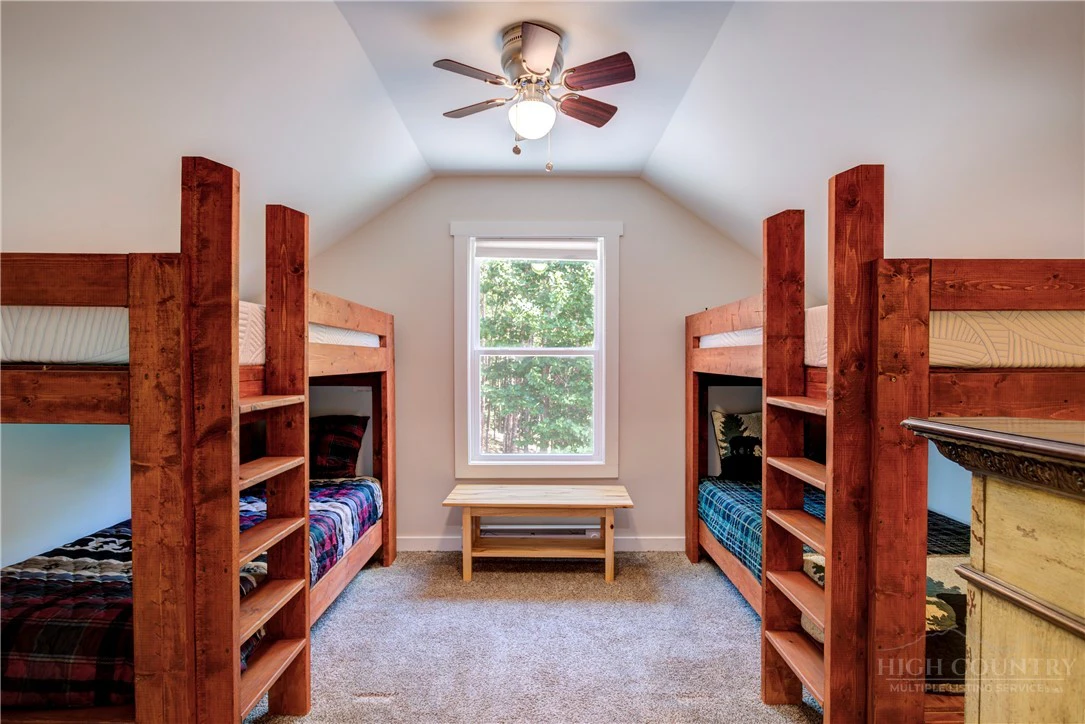 Image number 12 for the current listing