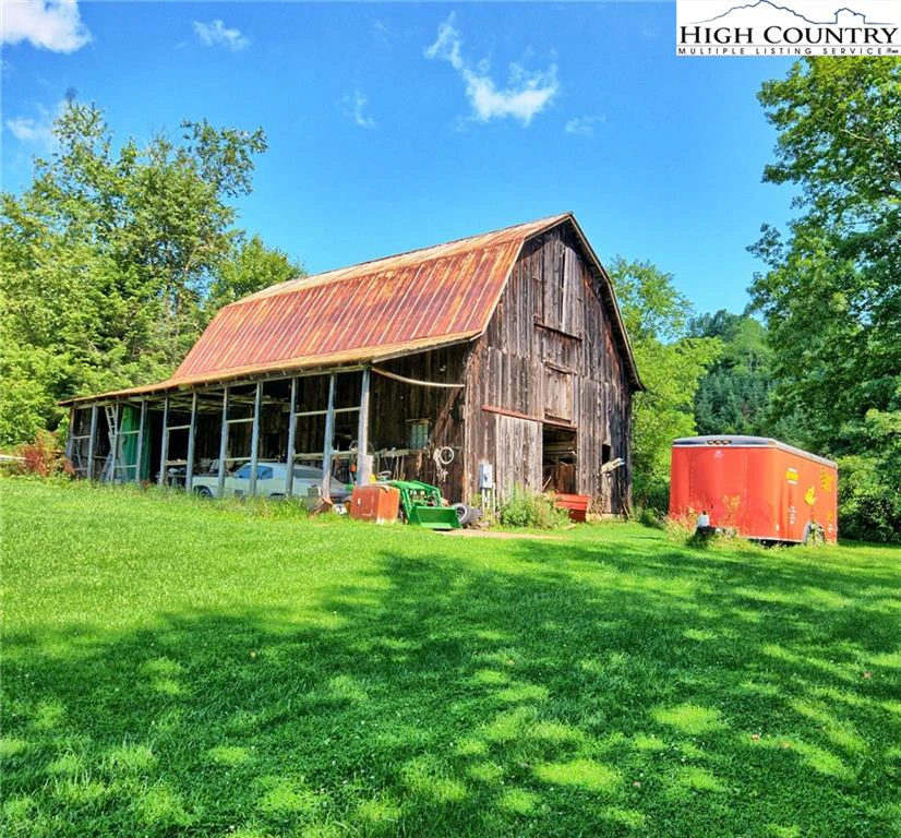 Image number 19 for the current listing