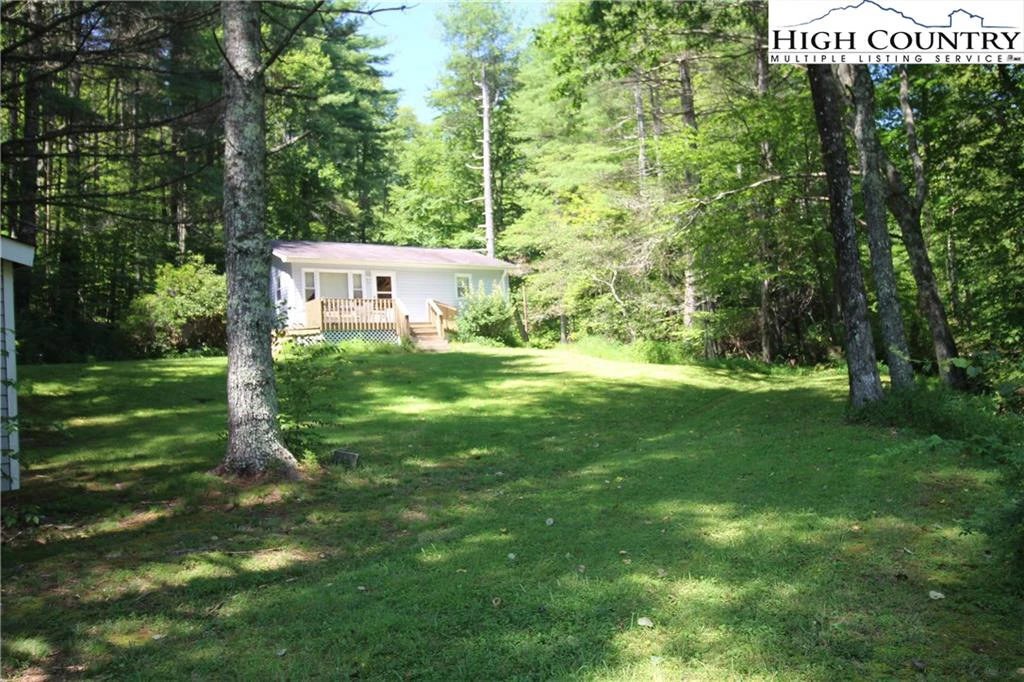 Image number 1 for the current listing