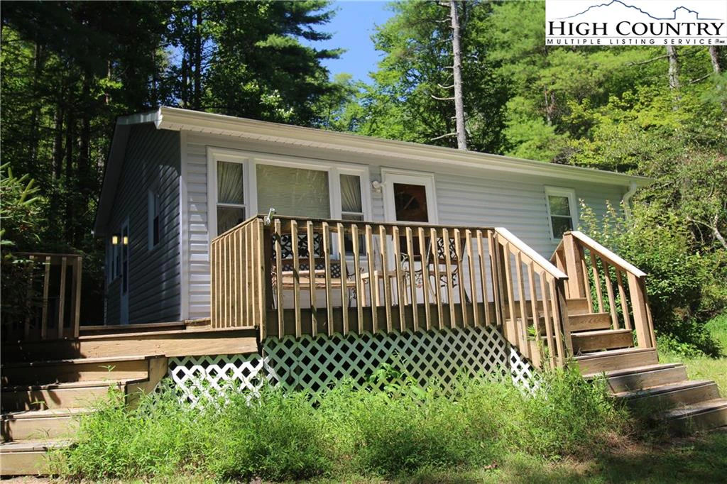 Image number 16 for the current listing