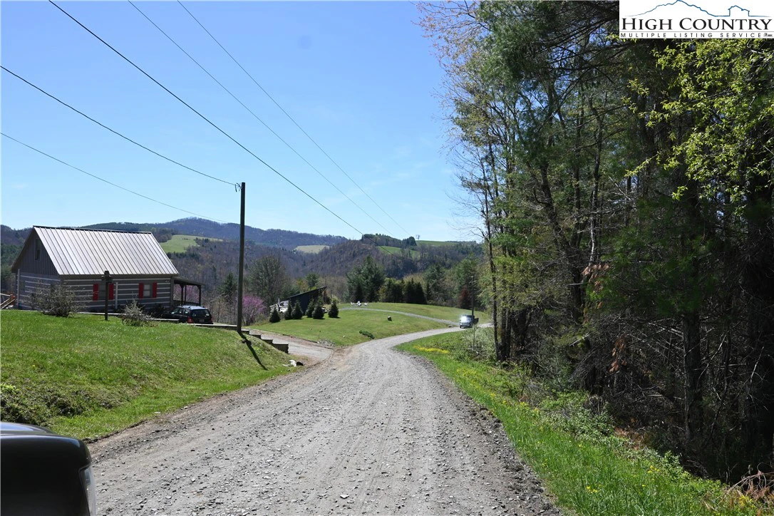 Image number 8 for the current listing