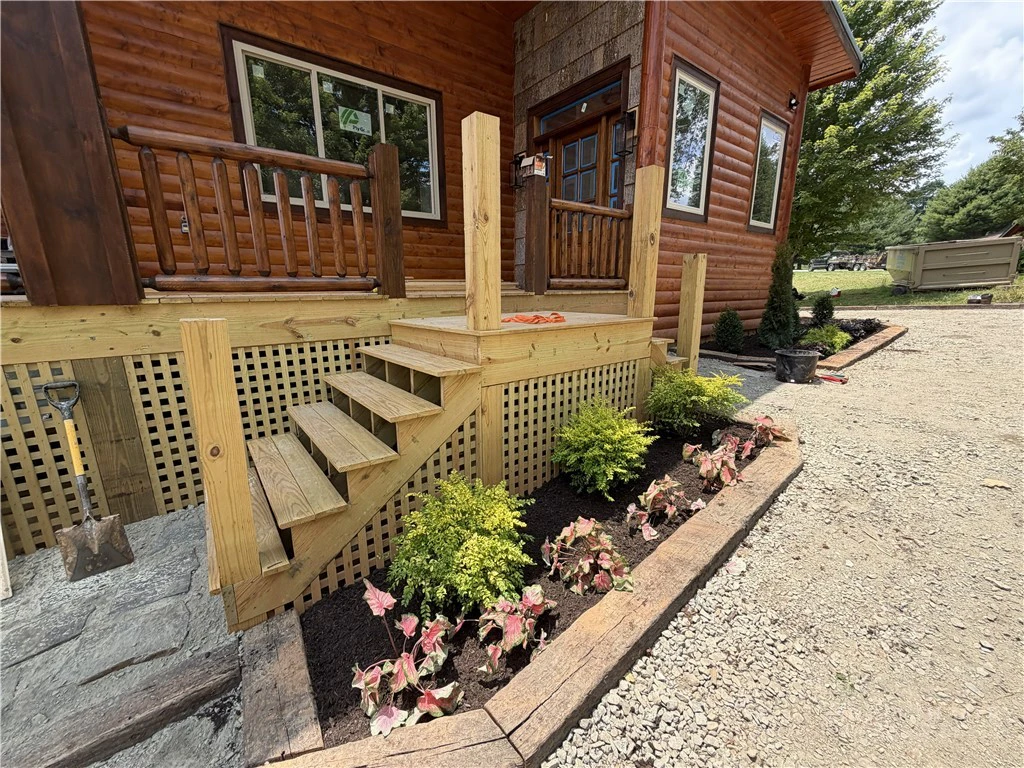 Image number 3 for the current listing