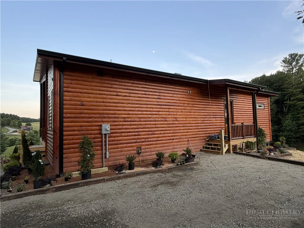 Image number 7 for the current listing