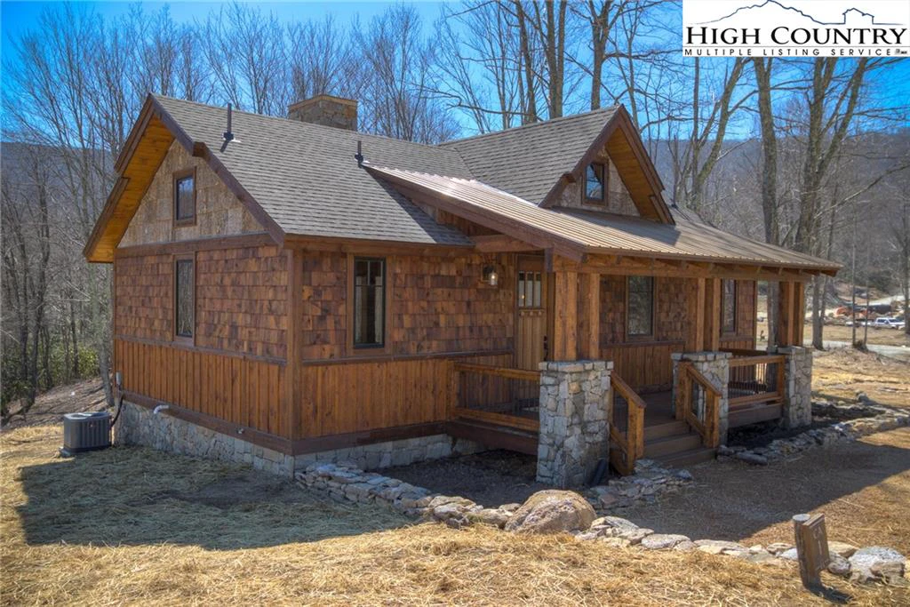Image number 3 for the current listing