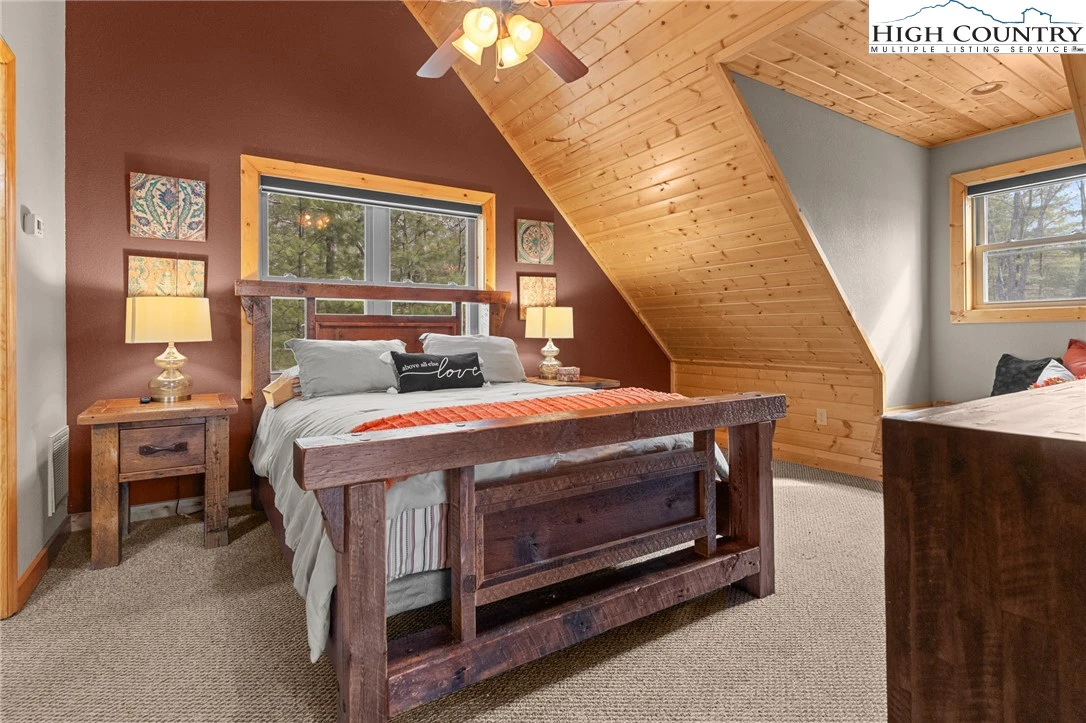 Image number 6 for the current listing