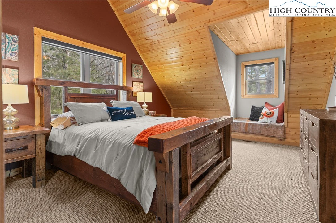 Image number 8 for the current listing