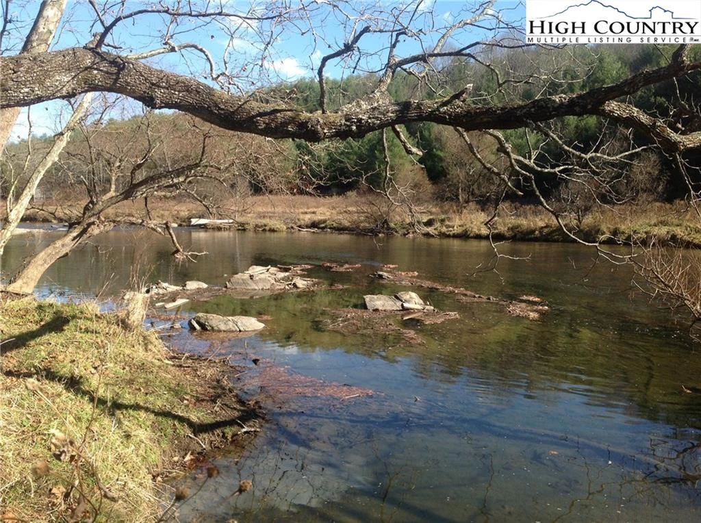 Image number 1 for the current listing
